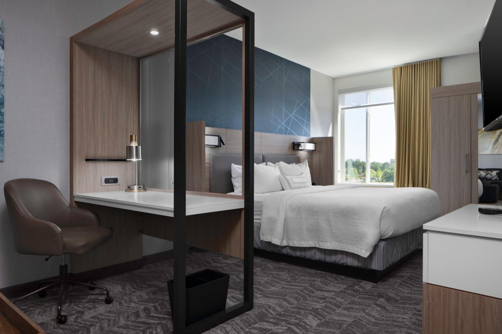 Springhill Hotel 3*